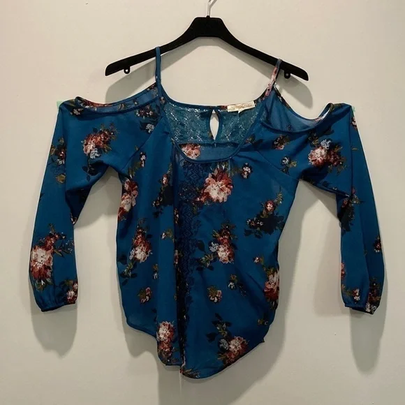 Rewind Embroidered Cold Shoulder Top​​​ - Picture 3 of 13